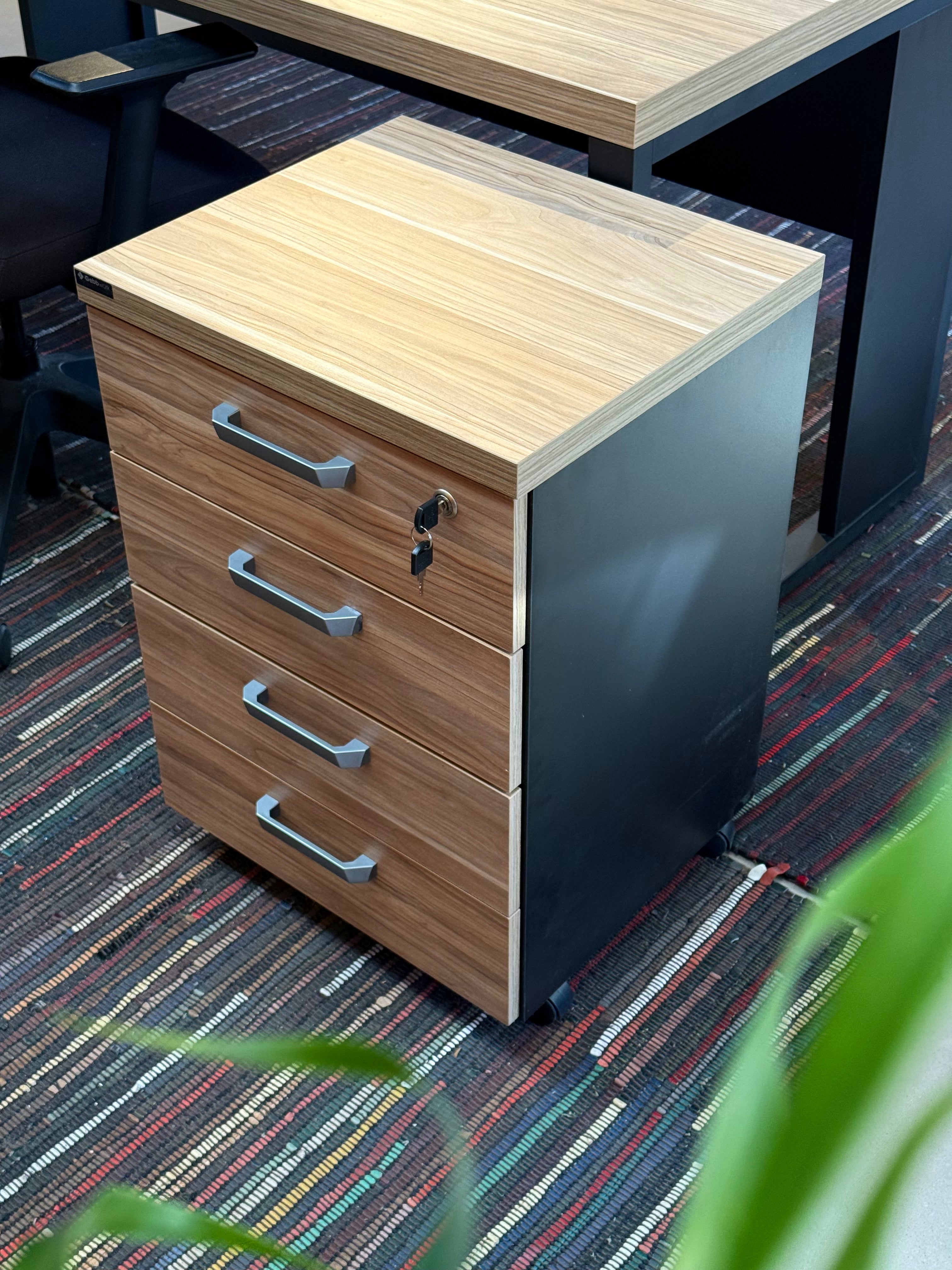 Cajonera Yaris móvil