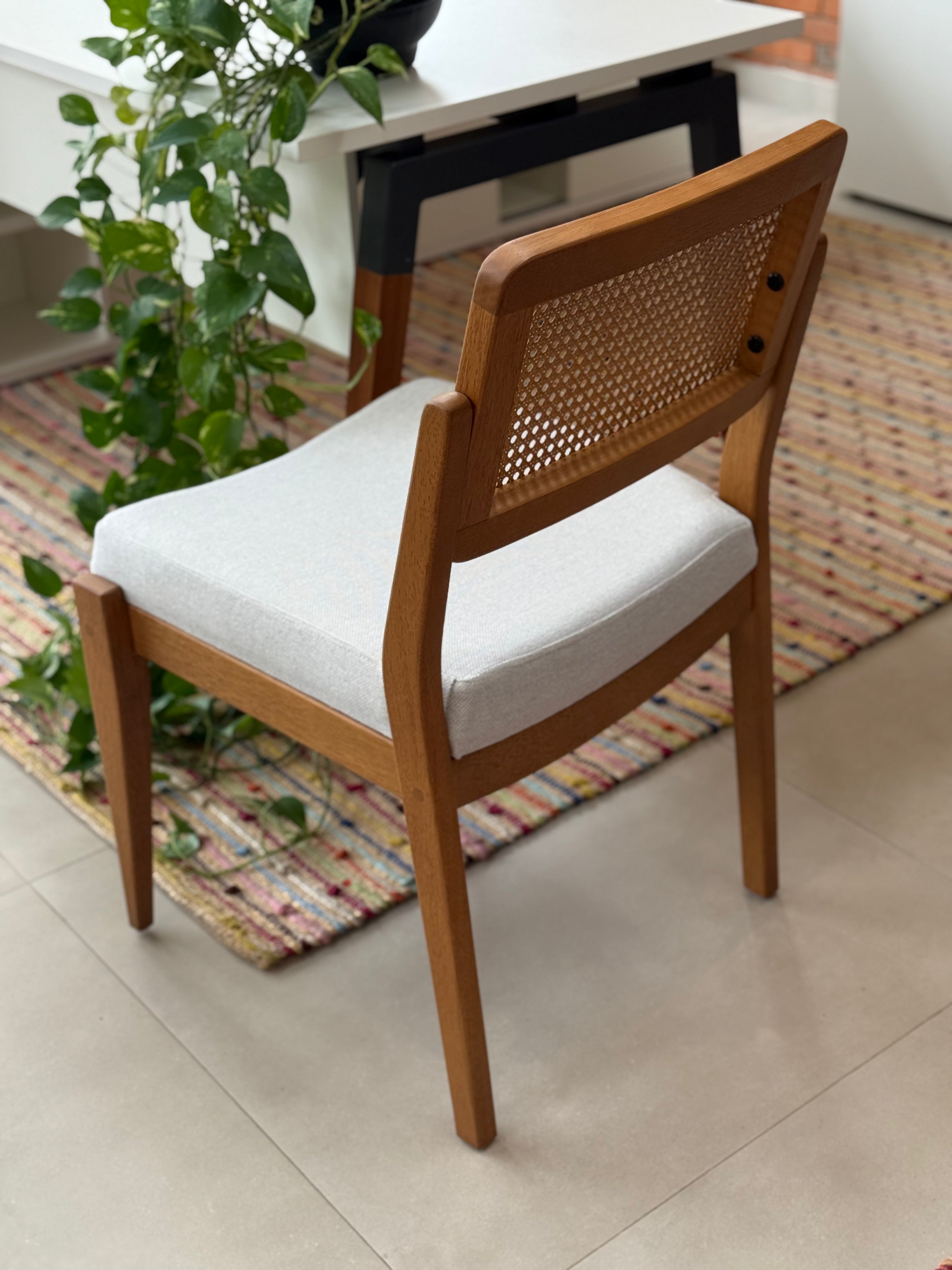 Silla Inga sin posa brazos