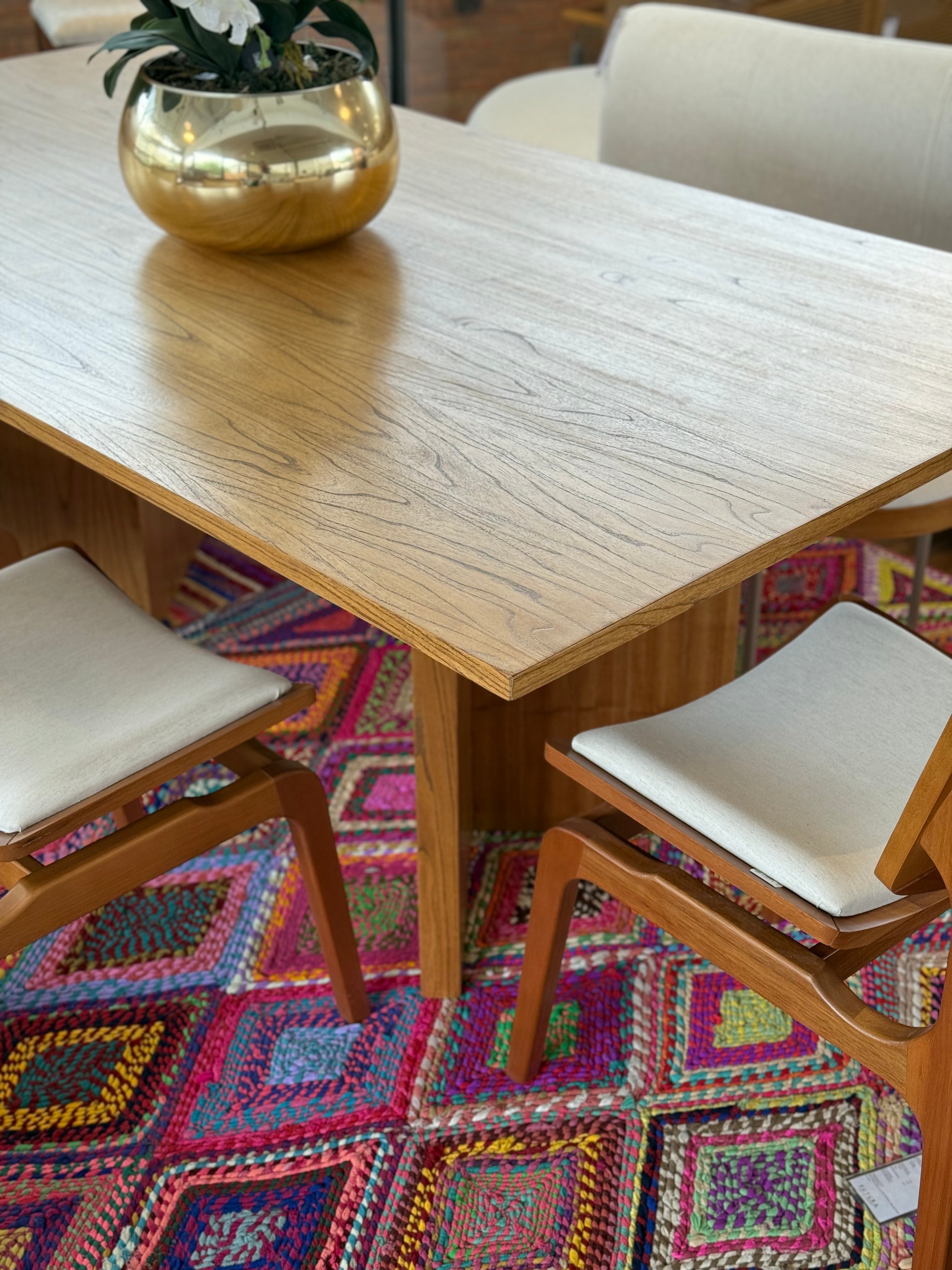 Mesa de comedor Agnes