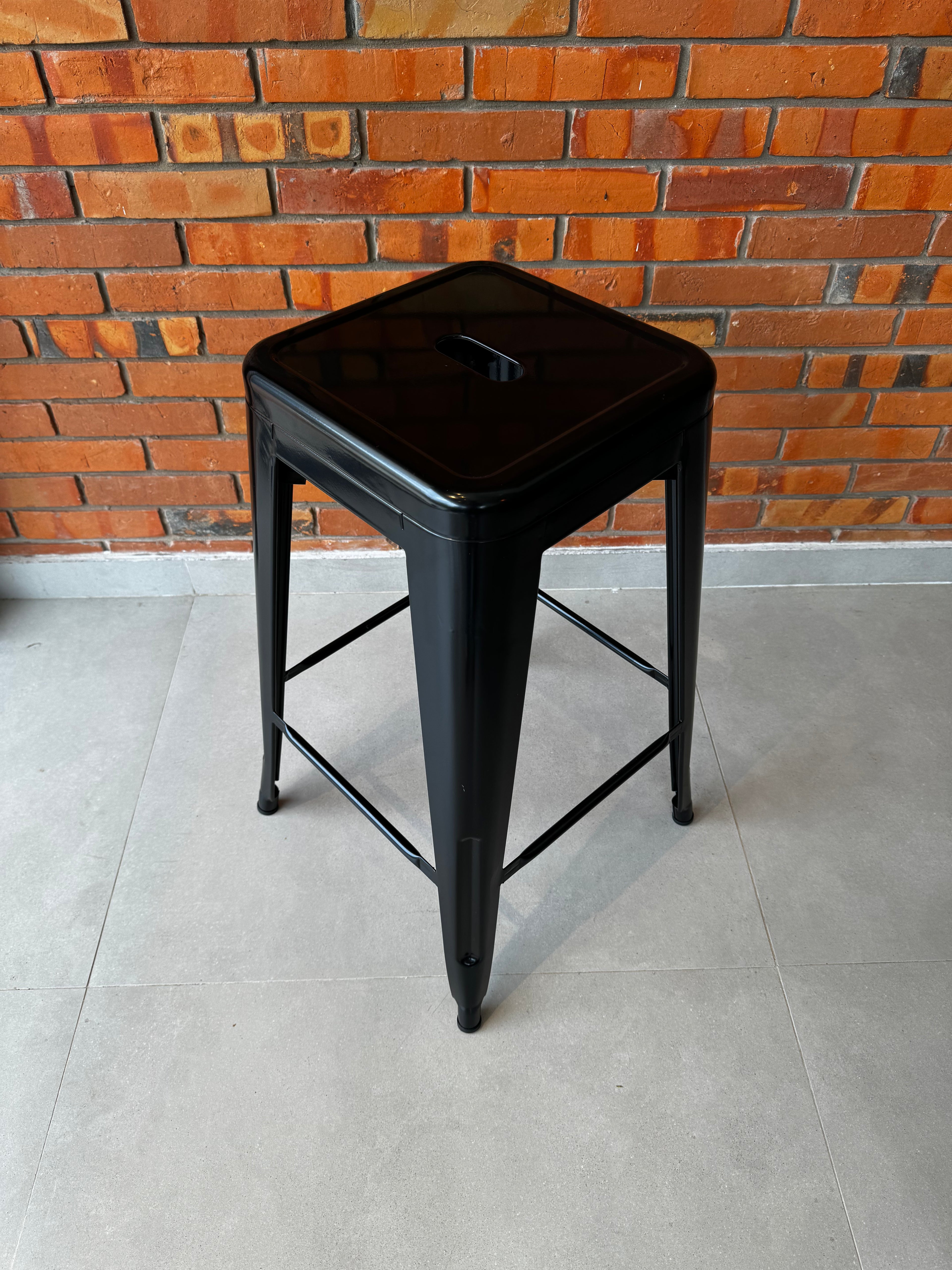 Banqueta Tolix negra mediana