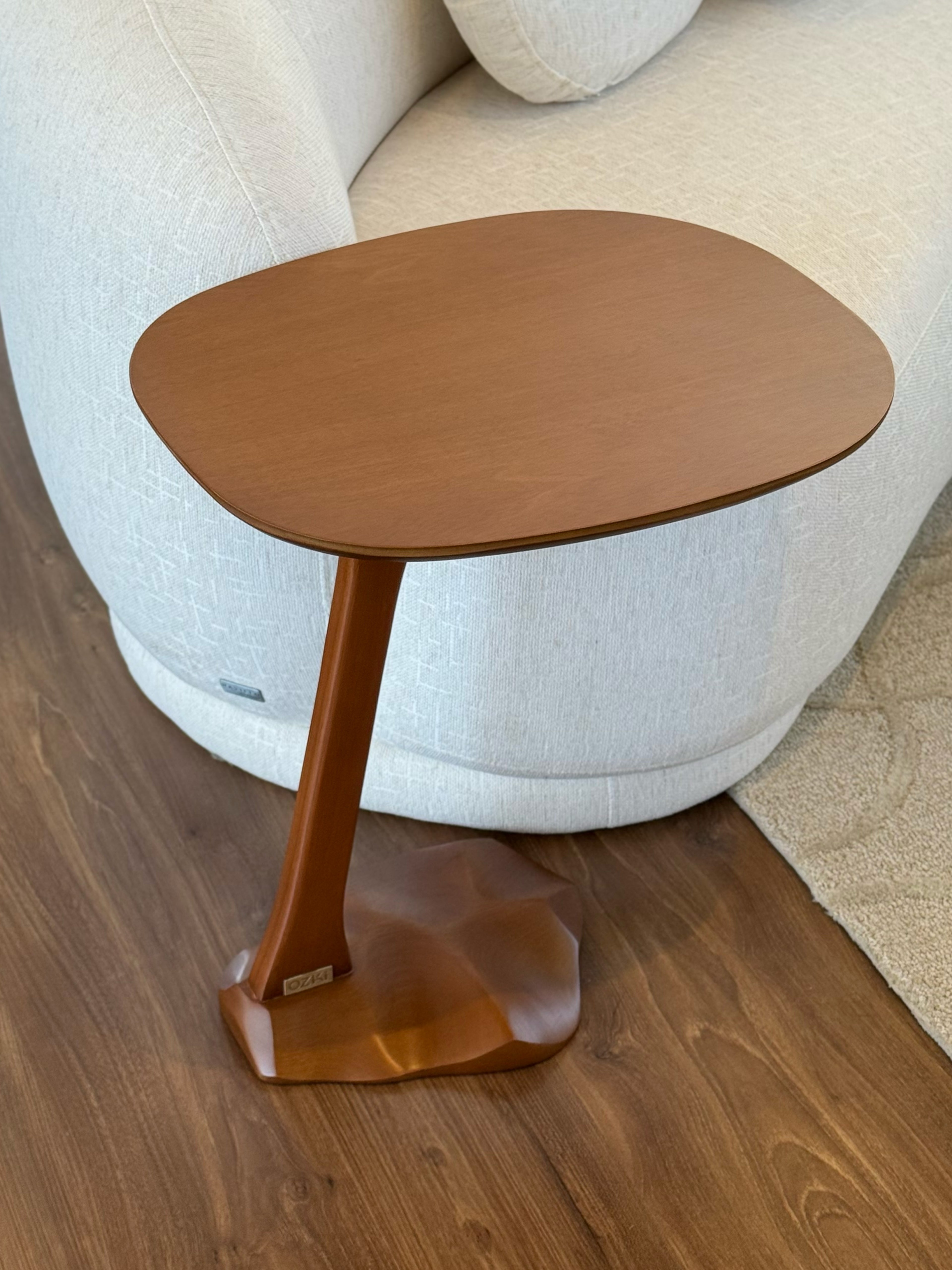 Mesa Lateral Conubi