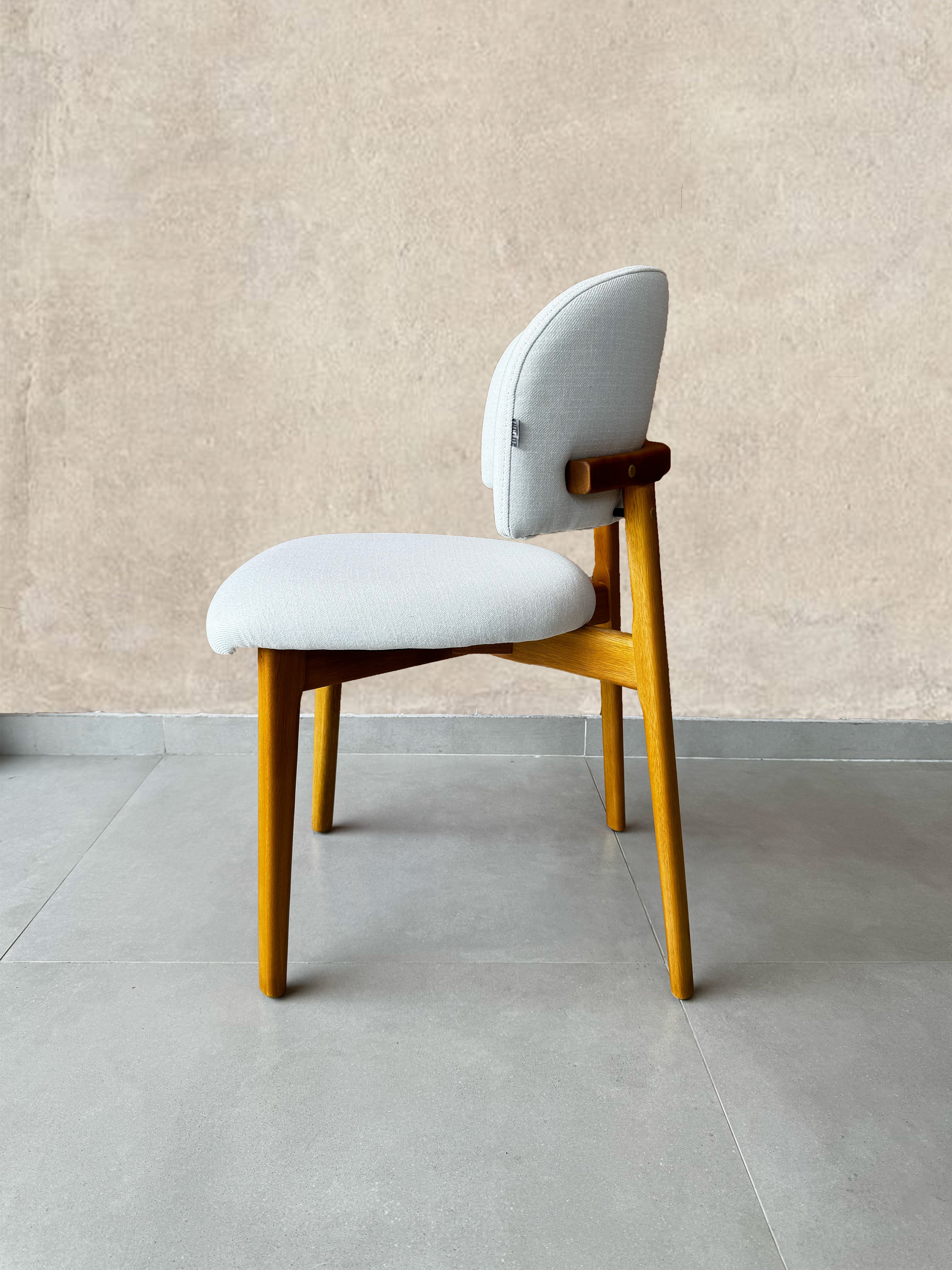 Silla Cora